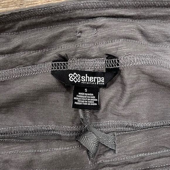 NWT Sherpa Adventure Gear Women's Tendi Skirt Monsoon Gray Size S - Picture 7 of 8